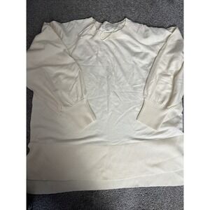 New CYRUS women sweaters size large - very soft